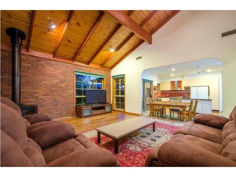 13 Ovington Place, Altona Meadows VIC 3028