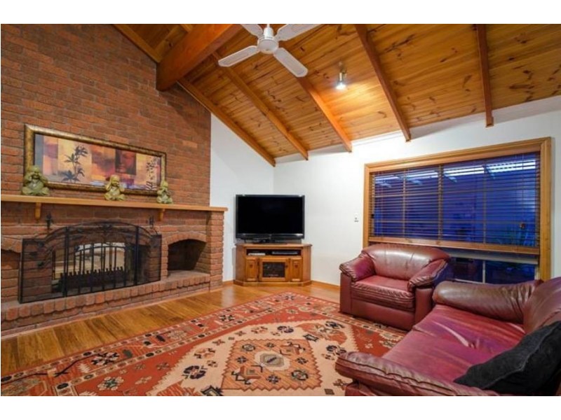 13 Ovington Place, Altona Meadows VIC 3028