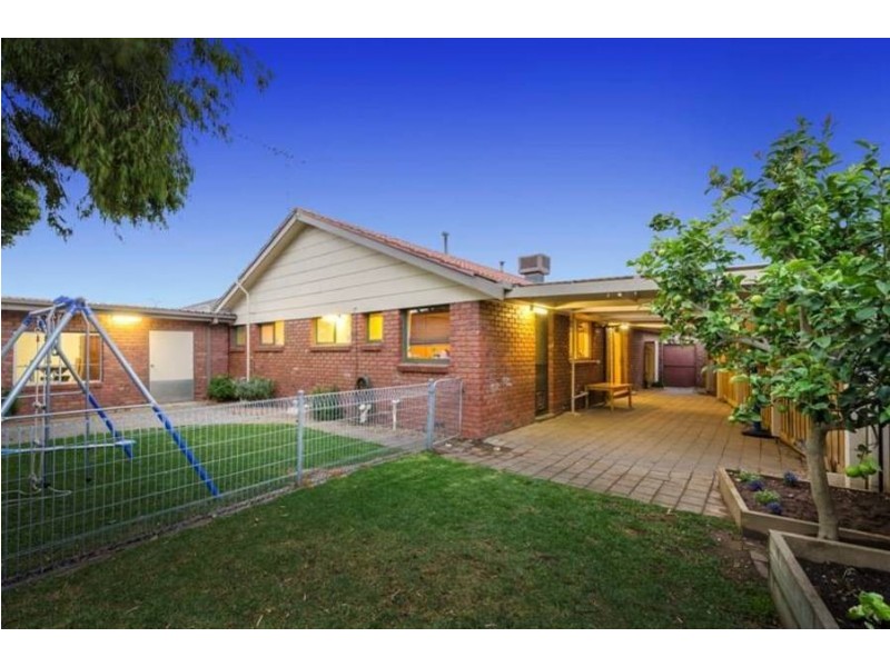 9 Leathers Court, Altona Meadows VIC 3028