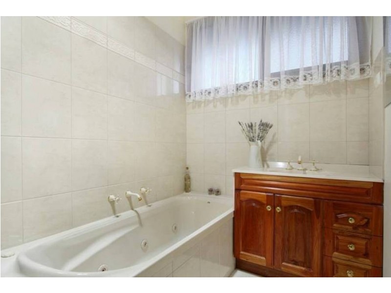 220 Victoria Street, Altona Meadows VIC 3028