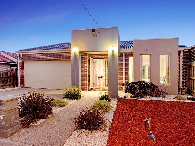 15 Reddrop Court, Altona Meadows VIC 3028