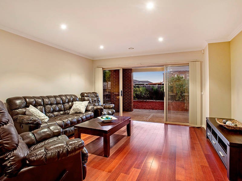 15 Reddrop Court, Altona Meadows VIC 3028