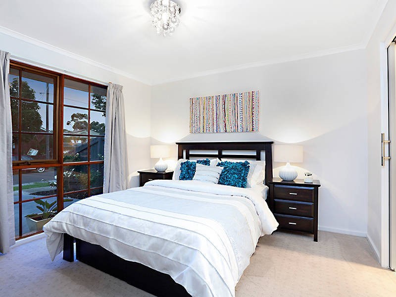 19 Weeroona Terrace, Altona Meadows VIC 3028