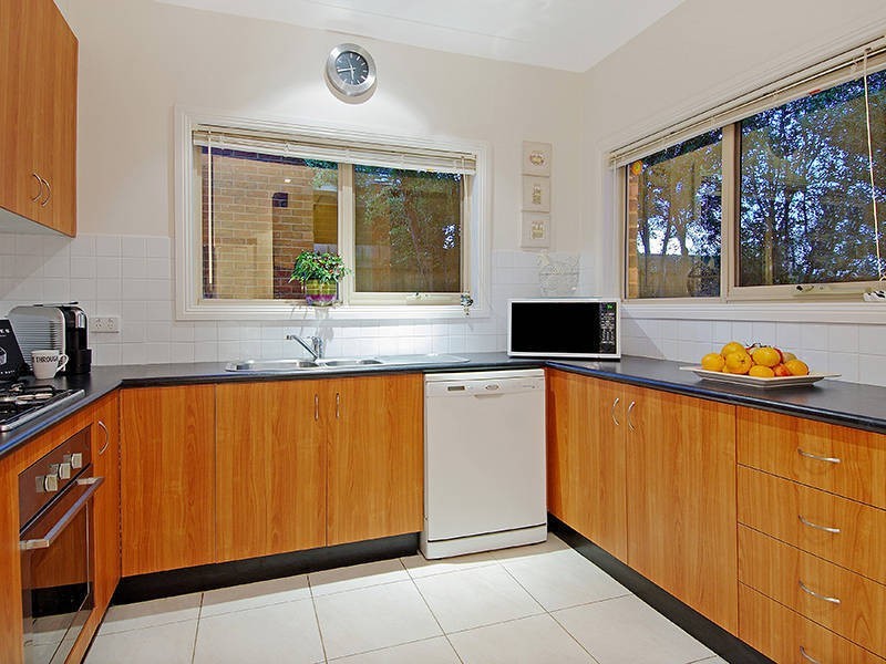 46 Waratah Drive, Altona Meadows VIC 3028