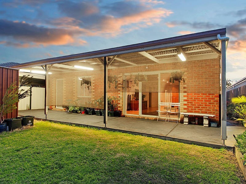 18 Hyde Court, Altona Meadows VIC 3028