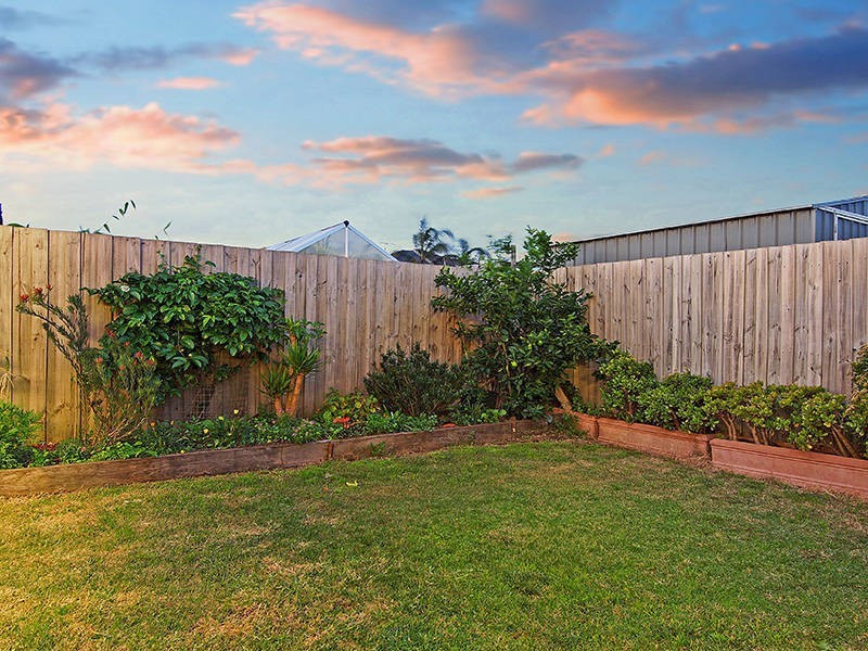 18 Hyde Court, Altona Meadows VIC 3028
