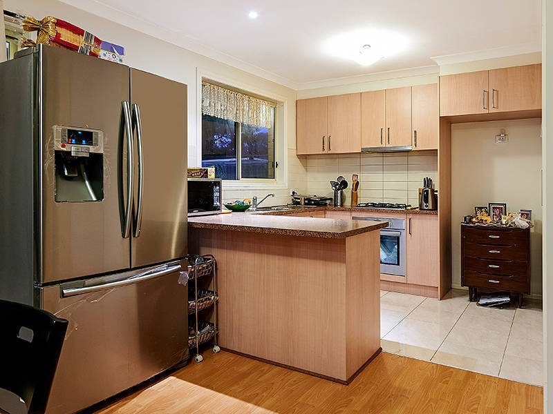 2/42 Galvin Street, Altona VIC 3018