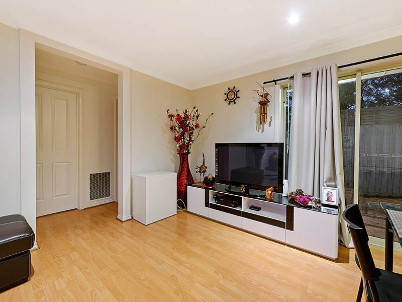 2/42 Galvin Street, Altona VIC 3018