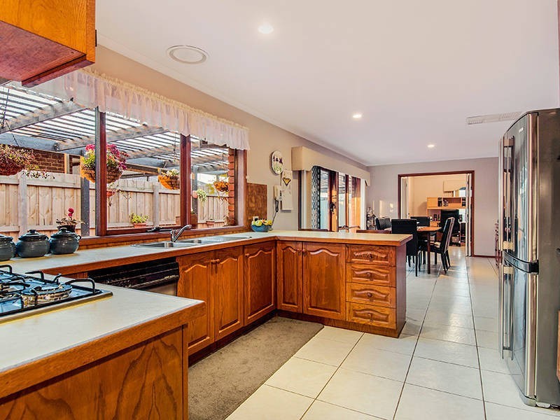 63 Ailsa Street South, Altona Meadows VIC 3028