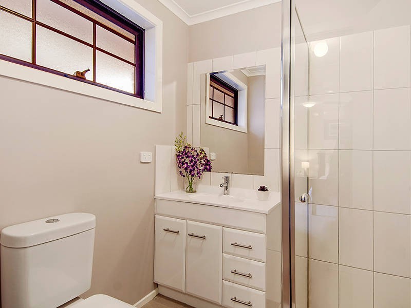 28 Taegtow Way, Altona Meadows VIC 3028