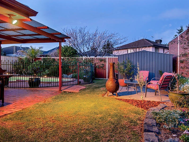 28 Taegtow Way, Altona Meadows VIC 3028