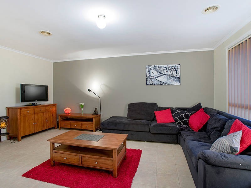 1/166 Merton Street, Altona Meadows VIC 3028