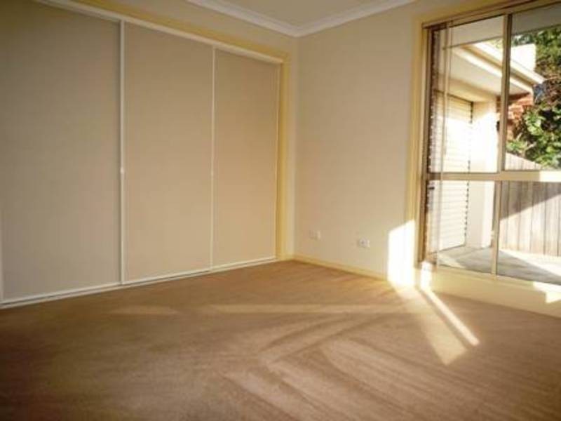 2/96 Merton Street, Altona Meadows VIC 3028