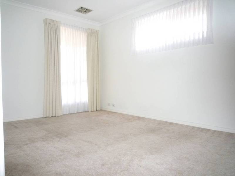 2/170 Mason Street, Newport VIC 3015