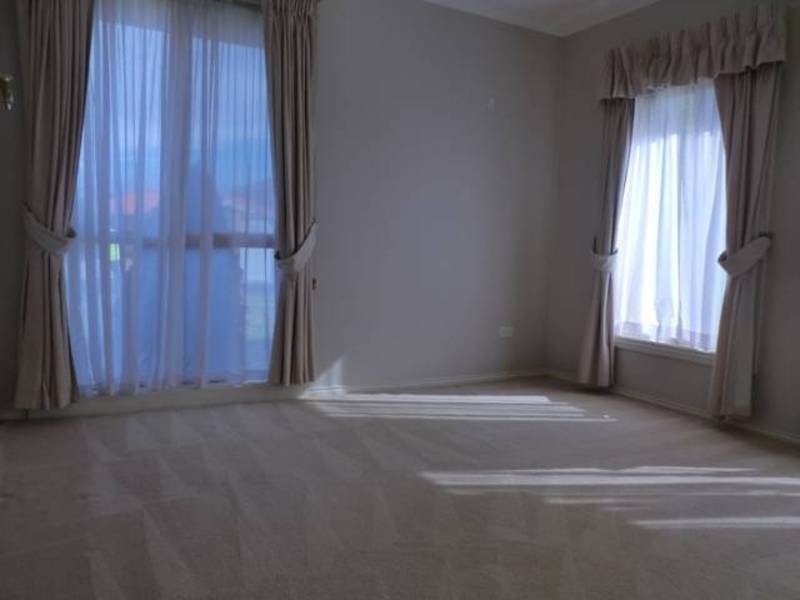 27 Spicer Blvd, Altona Meadows VIC 3028