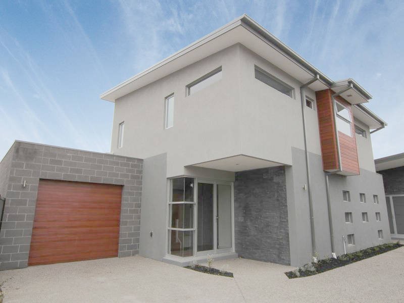 2/36 Davies Street, Altona VIC 3018