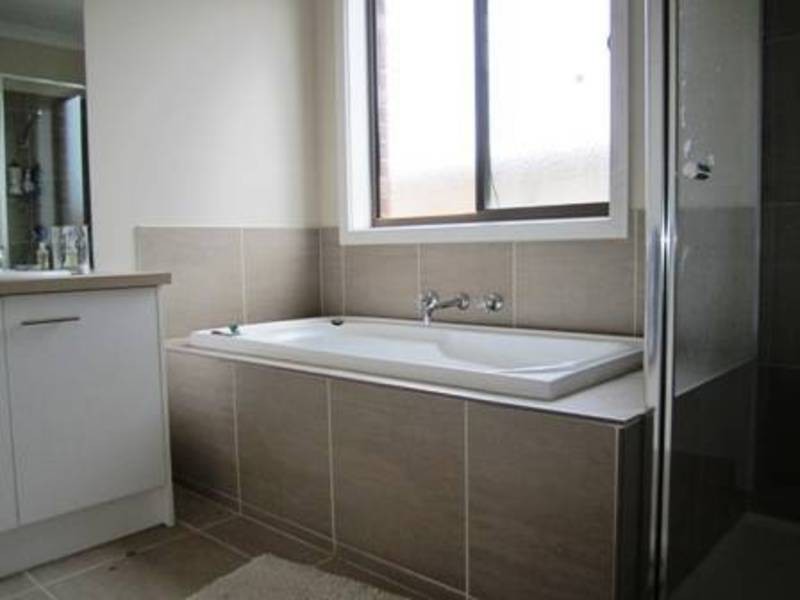 23 St Martins Blvd, Truganina VIC 3029