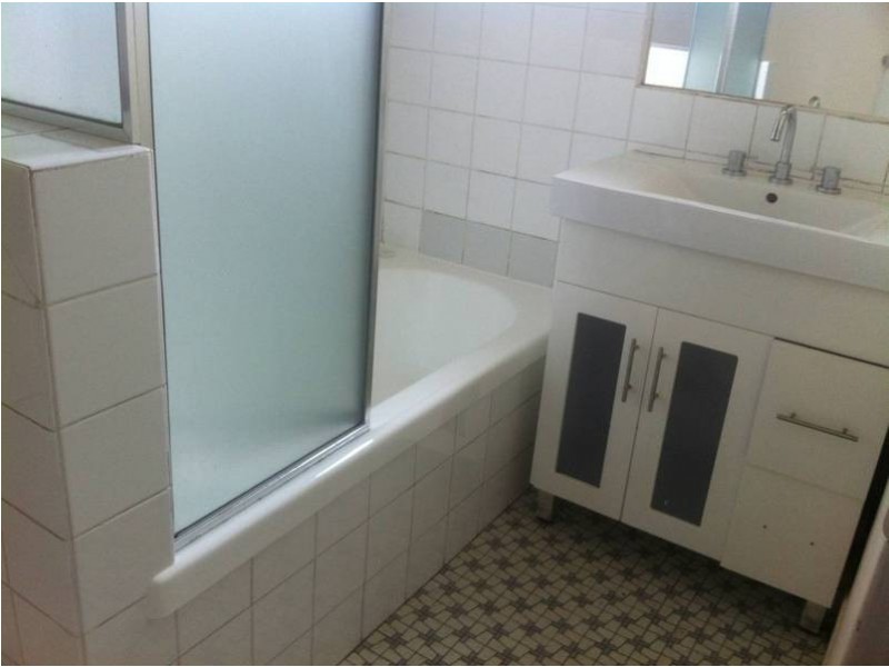 2/315 Blackshaws Road, Altona North VIC 3025