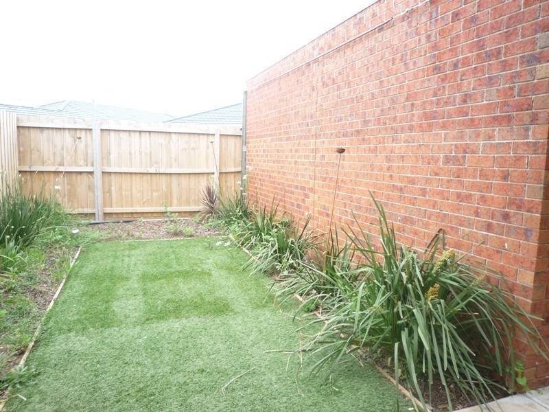 8 Global Way, Wyndham Vale VIC 3024