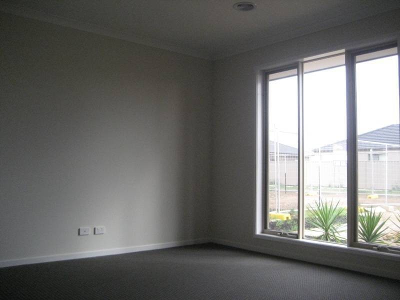 65 Fairbridge Road, Point Cook VIC 3030