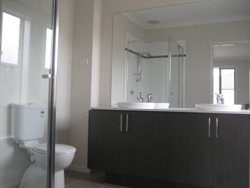 65 Fairbridge Road, Point Cook VIC 3030