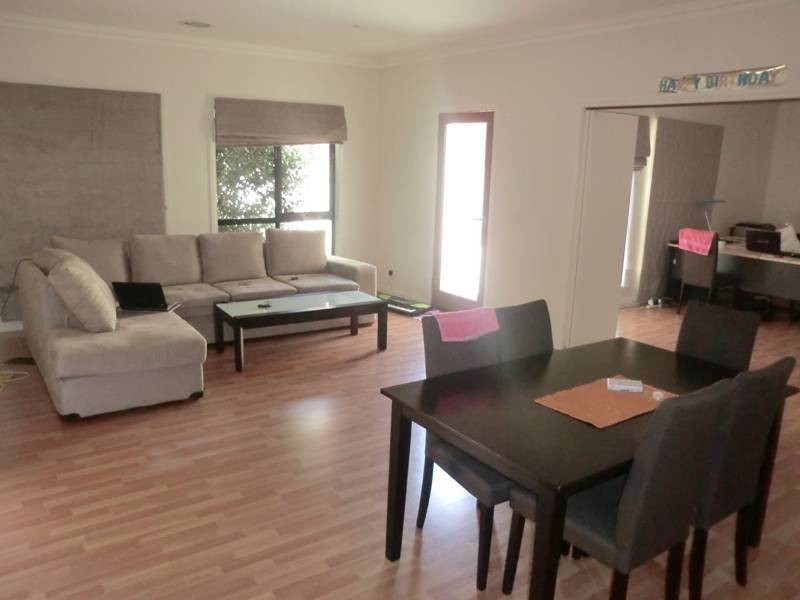 10 Gibralter Gardens, Point Cook VIC 3030