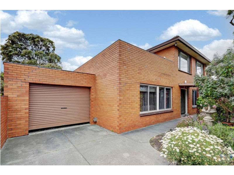2/31 Millers Road, Altona VIC 3018