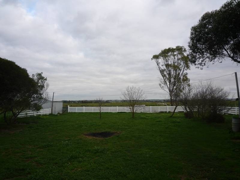 40 Winstanley Road, Avalon VIC 3212