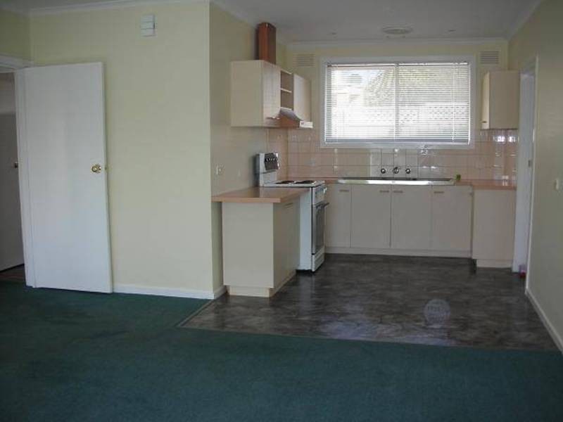 2/5 Upton Street, Altona VIC 3018