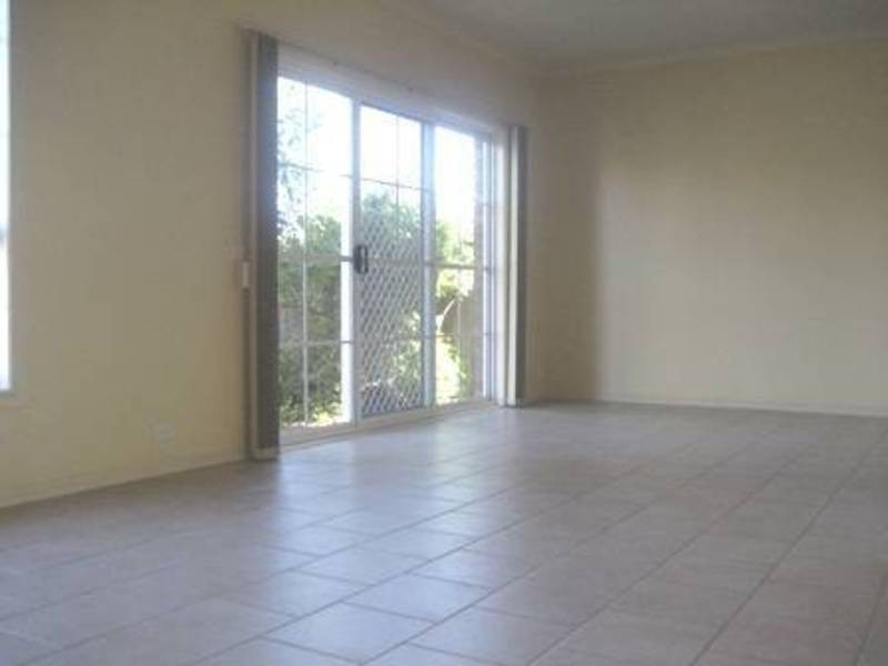 2/67 Merton Street, Altona Meadows VIC 3028