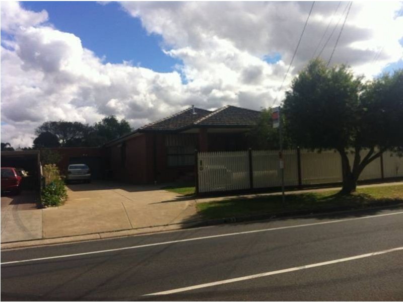 22 Cambridge Ave, Werribee VIC 3030