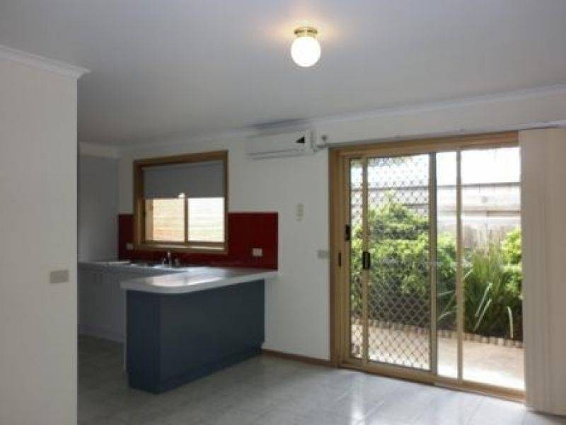 2/107 Victoria Street, Altona Meadows VIC 3028