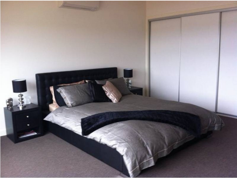 6 Skyward Drive,Sanctuay Lakes, Point Cook VIC 3030