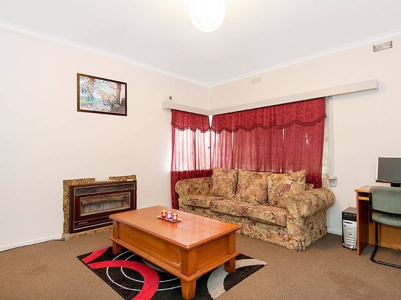 52 Millers rd, Seaholme VIC 3018