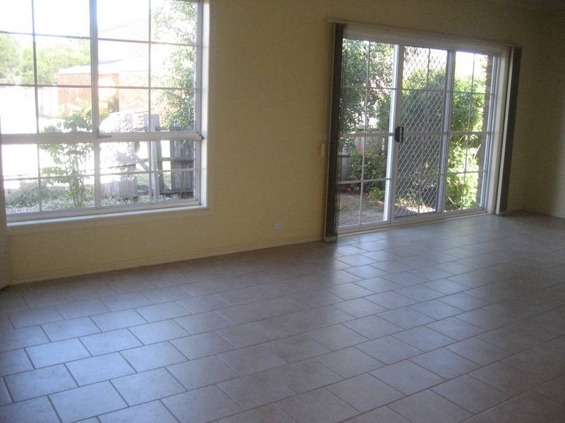 2/ 67 Merton Street, Altona Meadows VIC 3028