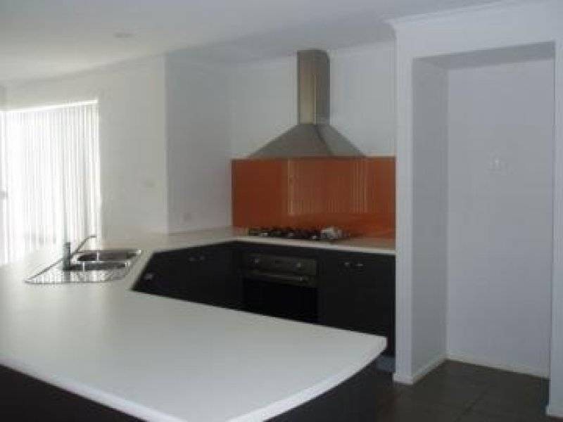 10 Mahogany Drive, Point Cook VIC 3030
