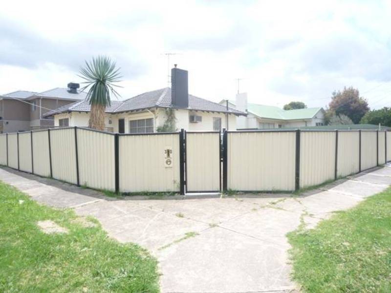 30 Thomas Street, Laverton VIC 3028
