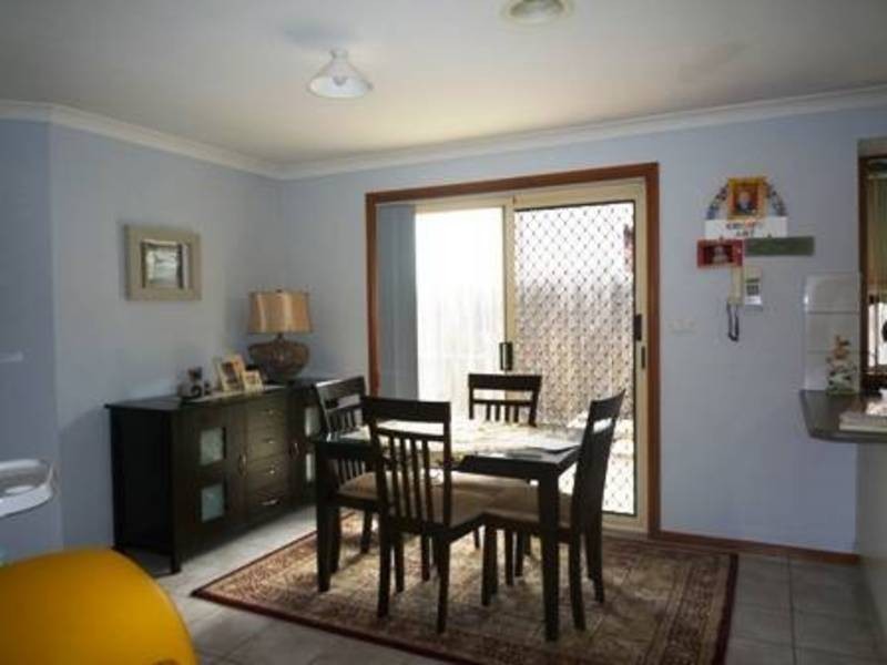 2 182 Blyth Street, Altona VIC 3018