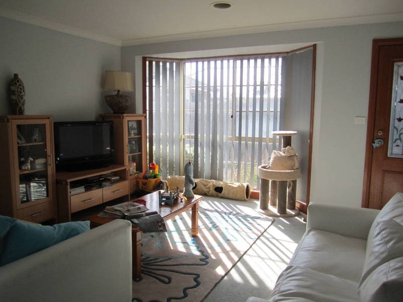 2 182 Blyth Street, Altona VIC 3018