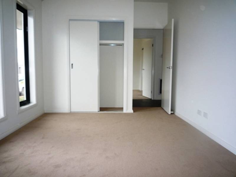 2/7 Bridlepath Drive, Truganina VIC 3029