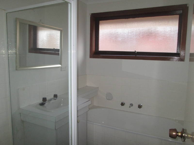 1 Romeril Court, Altona Meadows VIC 3028