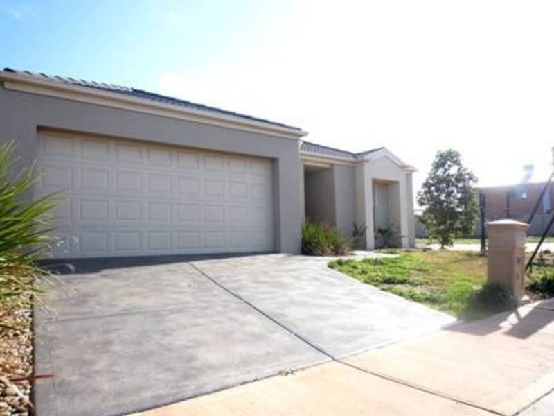 19 Fantail Crescent, Truganina VIC 3029
