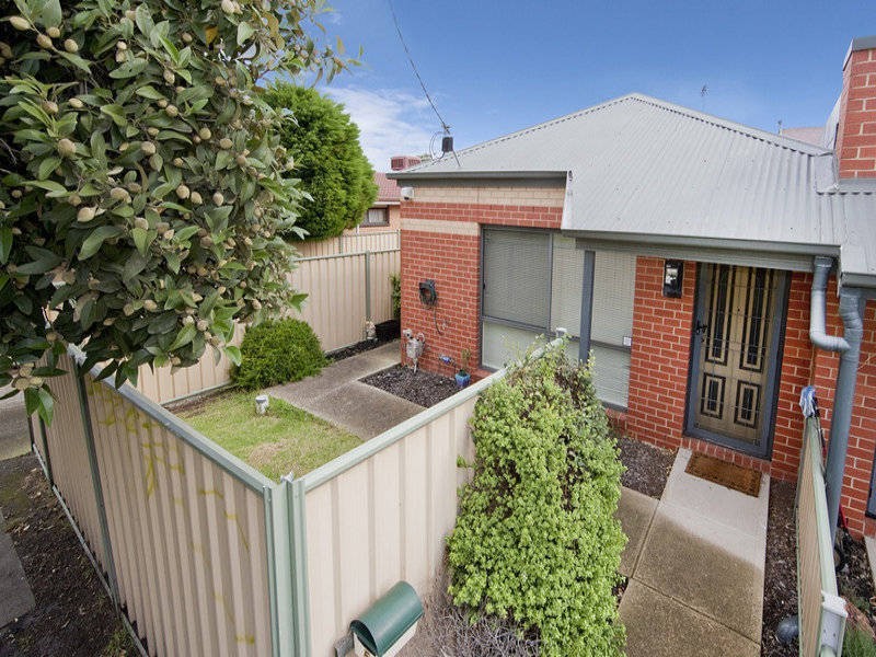 5/133-135 Grieve Parade, Altona VIC 3018