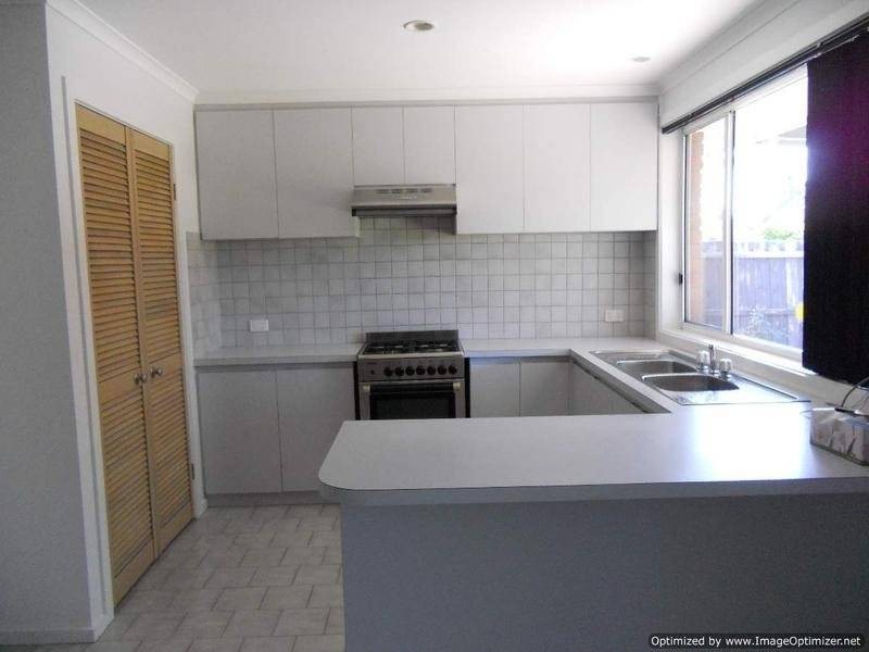 1/12 Tatman Drive, Altona Meadows VIC 3028