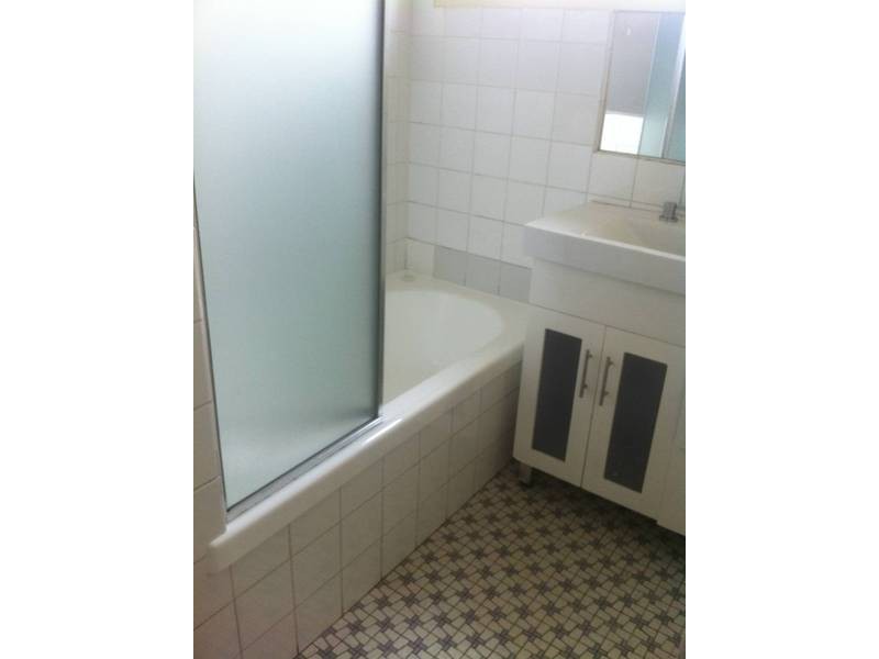 2/315 Blackshaws Road, Altona North VIC 3025