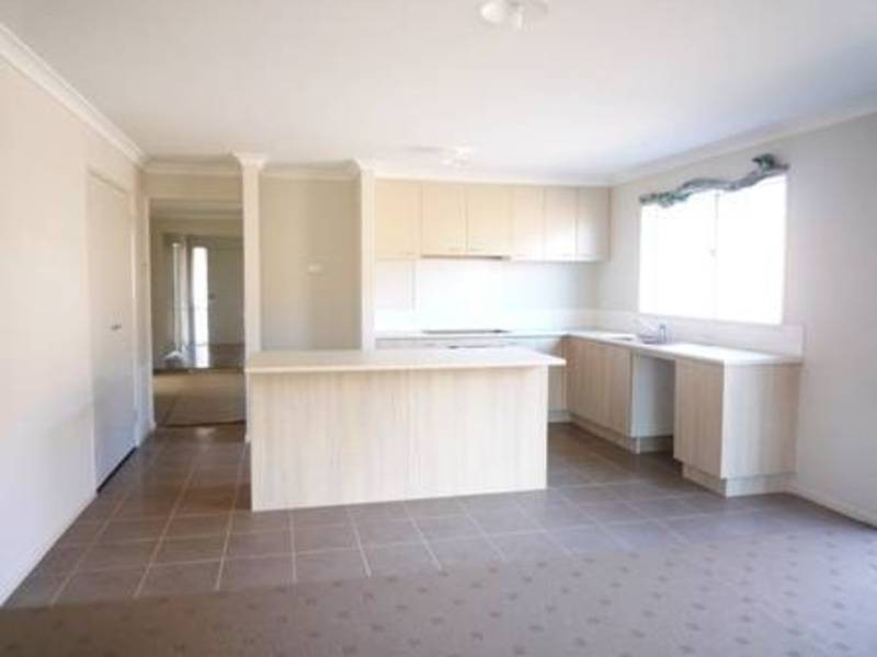 32 Ton Bridge Circle, Derrimut VIC 3030