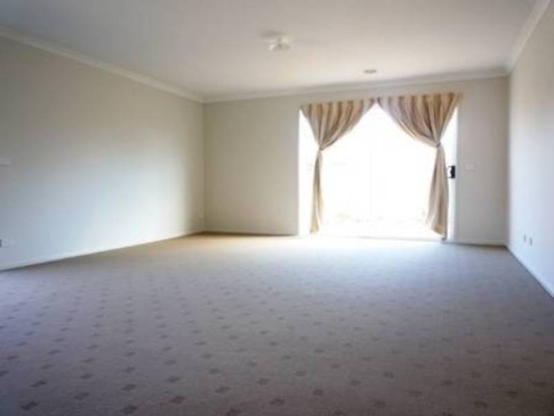 32 Ton Bridge Circle, Derrimut VIC 3030