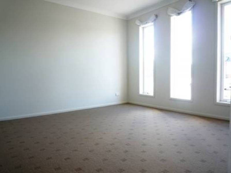 32 Ton Bridge Circle, Derrimut VIC 3030