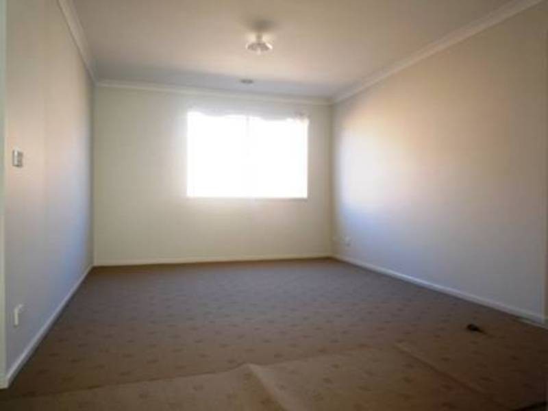 32 Ton Bridge Circle, Derrimut VIC 3030