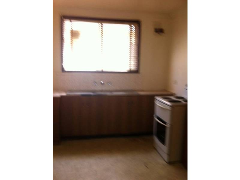 4/15 Beaumont Parade, Footscray VIC 3011